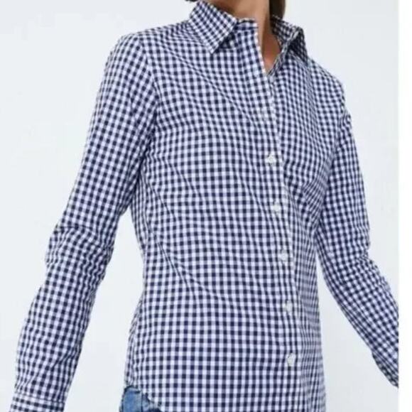 UNTUCKit Tops - UNTUCKit Women's Gingham Blue and White Long Sleeve Button Up Shirt Size‎ 10 NWT